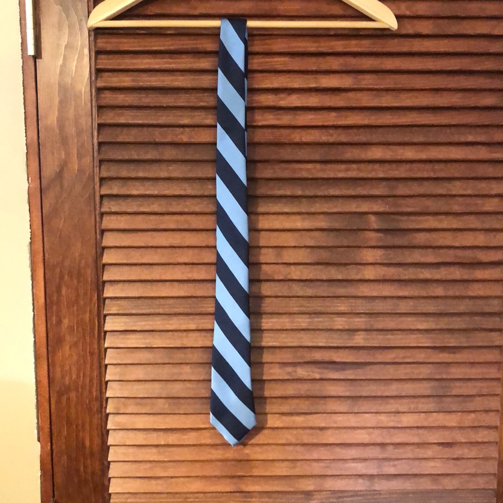 Lands’ ends boys blue tie